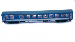 H0 MÁV four-axle couchette car, blue-grey